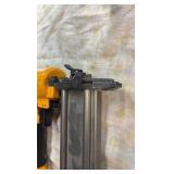 CENTRAL Pnuematic air brad nailer with hose