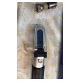 BRIX Refractometer and hand tools