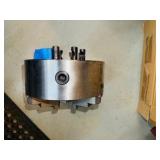 3-Jaw self-centering lathe chuck