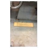 DIGITAL caliper in wood box