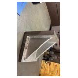 90-DEGREE structural block