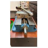 KURT D688 Anglock Vise #102