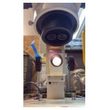 Fowler stereo zoom microscope