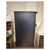 EMERSON  mini fridge.