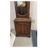 VINTAGE Howard Miller Tempus Fugit grandmother clock