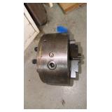 3-Jaw self-centering lathe chuck