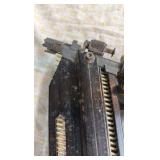 Central Pneumatic 43151 framing air nail gun and brad nailer