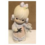 Precious Moments "He Covers the Earth with his Beauty" Item#142654