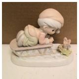 Precious Moments Figurine "Bringing you a Merry Christmas" Item#527599