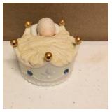 Precious Moments Figurine "Crown him lord of all" item#261602
