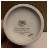 Precious Moments Figurine "just a happy note" item#890960