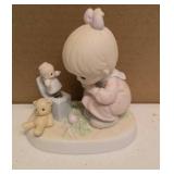 Precious Moments Figurine "Just Poppin
