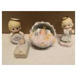 Precious Moments Figurine vintage 4 items = Item#E-5633, unknown, 261300, and 748382