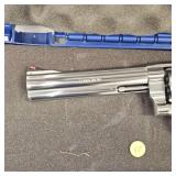 S&W Stainless 629-6 44 Magnum