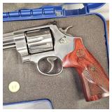 S&W Stainless 629-6 44 Magnum