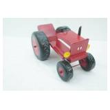 Decorative Metal Tractor (Home & Garden Decor)