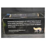 Hot Wheels Racing 1:24 Valvoline NASCAR Die-Cast Car Deluxe Edition