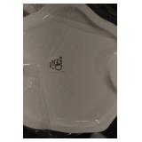 Dept 56 Snow Village Tour the Village 5452-6 Handpainted Ceramic Accessory