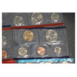 US Coins Collection in 2x2 Flips - Assorted Pennies, Nickels, Dimes & Quarters Lot Of 22