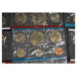 US Coins Collection in 2x2 Flips - Assorted Pennies, Nickels, Dimes & Quarters Lot Of 22