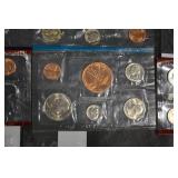 US Coins Collection in 2x2 Flips - Assorted Pennies, Nickels, Dimes & Quarters Lot Of 22