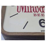 Working Vintage OLD MILWAUKEE Advertising Beer Clock Sign
