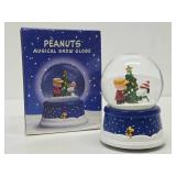 Mint in Box PEANUTS Musical Snow Globe