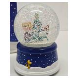 Mint in Box PEANUTS Musical Snow Globe