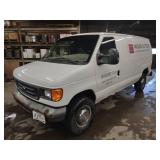 2007 Ford E-350...