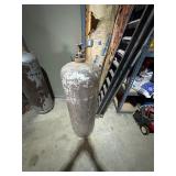 100# propane tank
