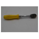 Snap-on socket wrench