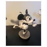 Set of 4 Walt Disney Classics Collection Figurines Mickey Minnie Donald Figures
