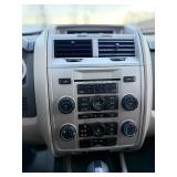 2008 FORD ESCAPE XLT *4x4* (NO RESERVE)