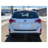 2011 SUBARU OUTBACK 2.5I LIMITED *No Accidents | 2 Owner | All Wheel Drive* (NO RESERVE)