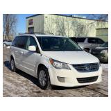2012 VOLKSWAGEN ROUTAN SEL *No Accidents Reported | Prior Certified Pre-Owned* (NO RESERVE)