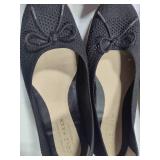 Lot of Brand Name Ladies Shoes (Sizes 8-9)