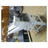 Oliver Gravity-Feed Electric Bread Slicer