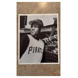 Roberto Clemente 8x10 Picture Not Autographed