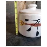 Beautiful mid modern West Bend Bean Pot No cracks or chips