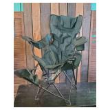 Large Deluxe Folding Lawn Chair with Leg Rest