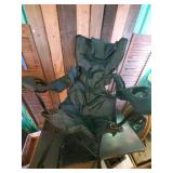 Large Deluxe Folding Lawn Chair with Leg Rest