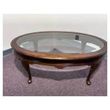 Oval Glass Top Cherry Queen Anne Leg Coffee Table Hammary Carlton Manor 32"W x 24"D x 16.5"H