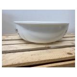 vintage Pyrex 024 2-quart casserole dish in the "Golden Tulip" promotional pattern