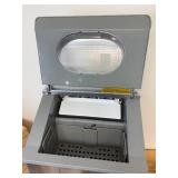 Professional Series Collezioni Portable Electric Ice Cube Maker Model FG78143
