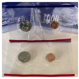 1999 Susan B. Anthony Uncirculated Coin Set - 2 Coins/2 Tokens - original package