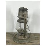 Antique Dietz D-LITE No 2 Kerosene Lantern Oil Lamp New York USA w/Clear Glass