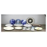 Lot of Vintage & Collectible Plates - see description for more info