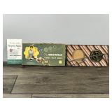 Vintage Griswold Famous Patty Molds in Original Box