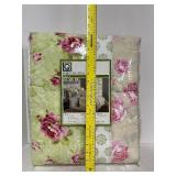 New in Package King Size Comforter Rose Pattern