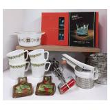 Vintage Kitchen Retro Libbey New Old Stock Glasses Pyrex Town and Country 473 Fairycore Resin Strawberry Spoon Rests